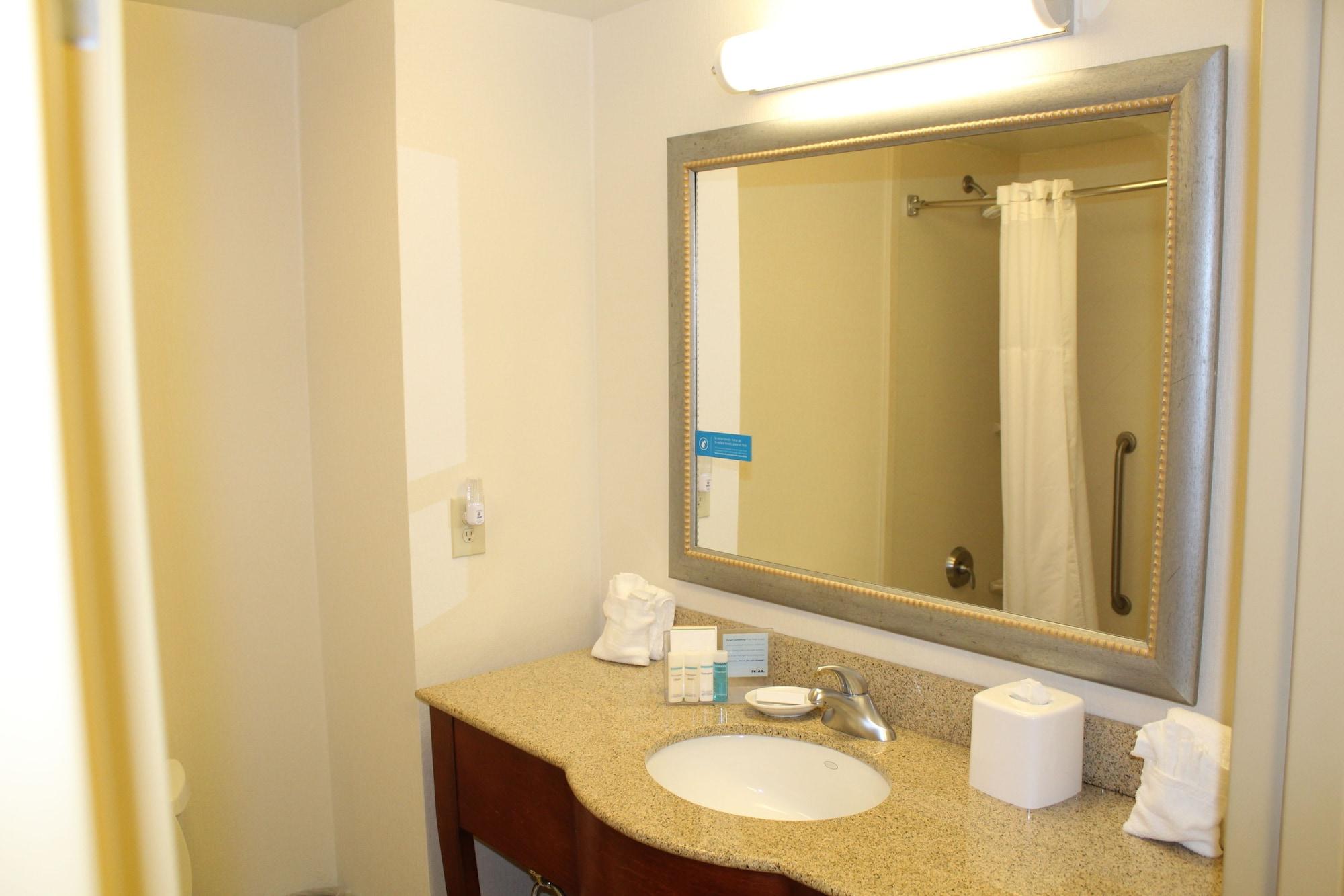 Hampton Inn Gloucester Exteriér fotografie