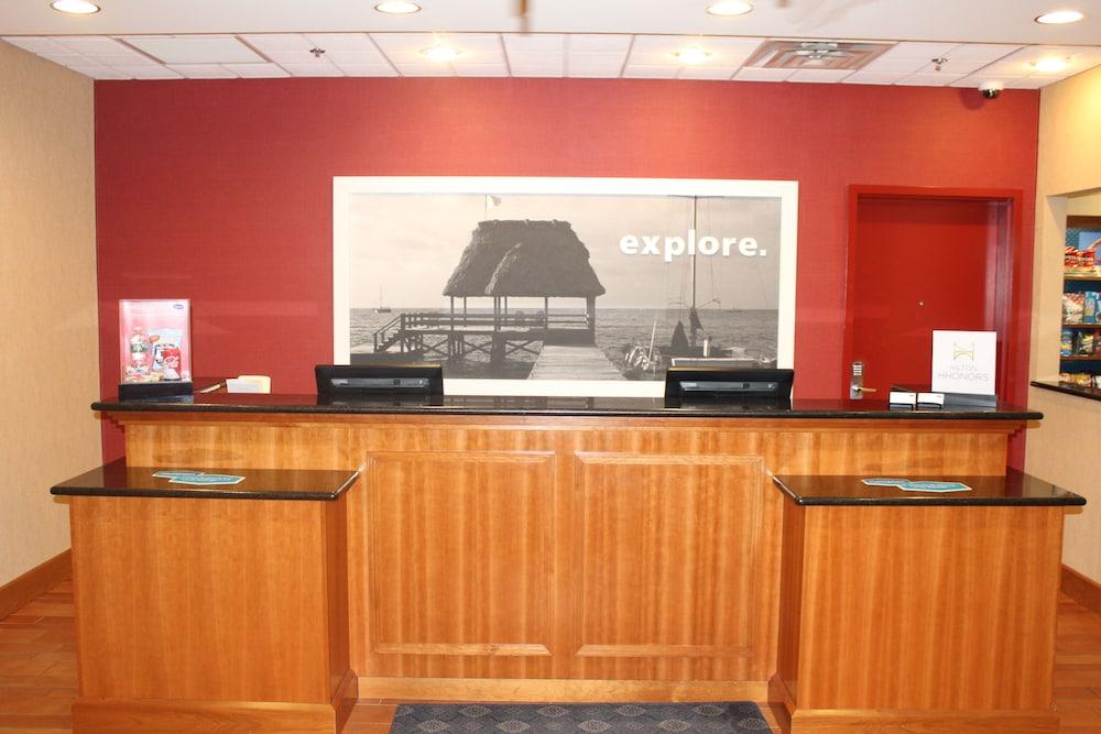 Hampton Inn Gloucester Exteriér fotografie