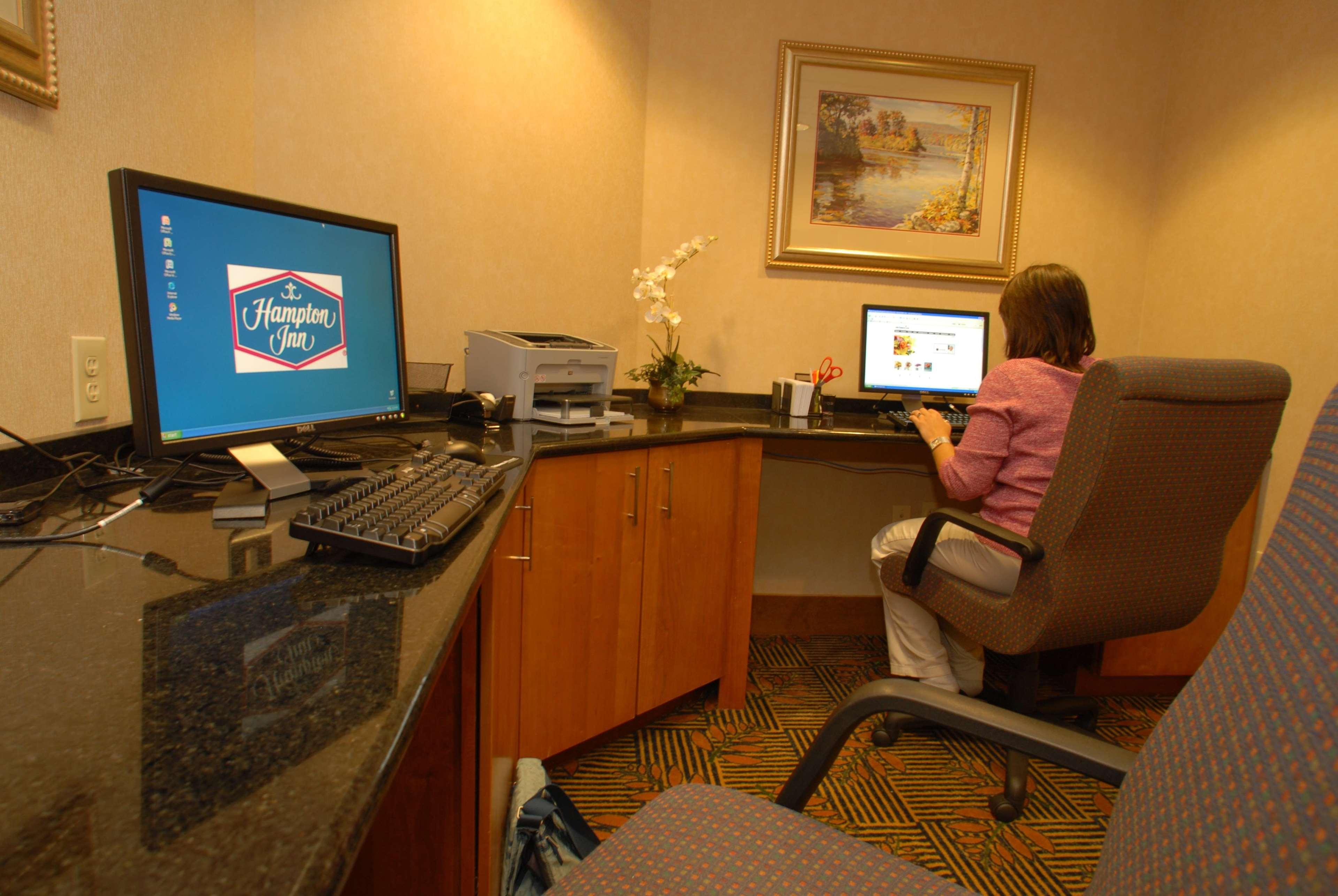 Hampton Inn Gloucester Exteriér fotografie