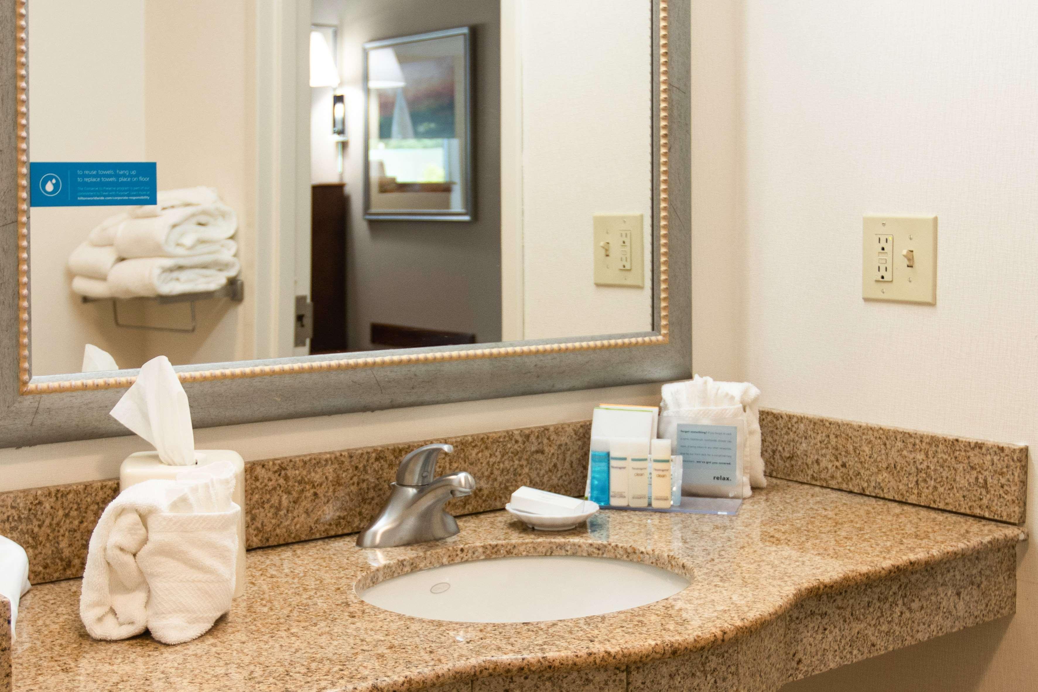 Hampton Inn Gloucester Exteriér fotografie
