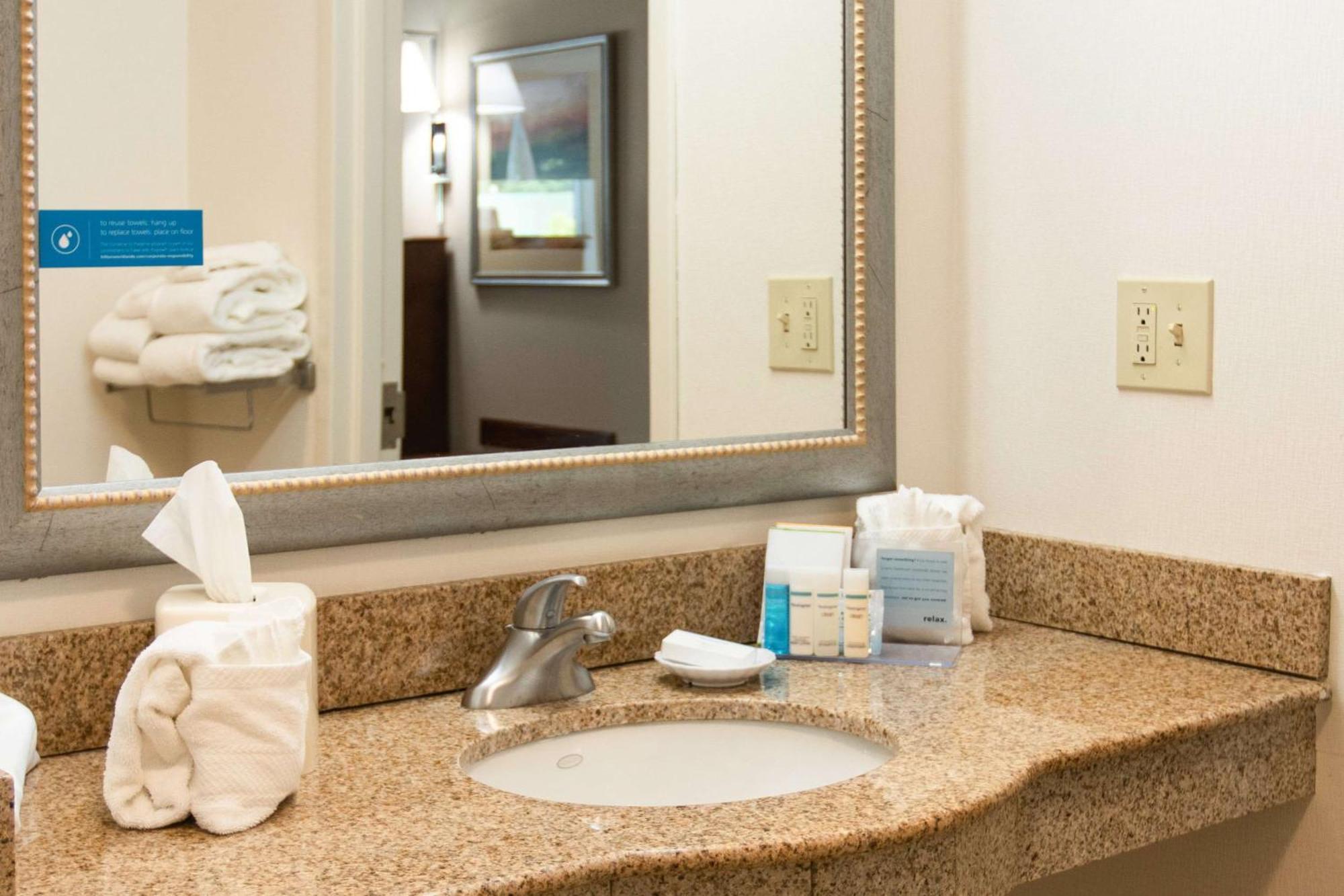 Hampton Inn Gloucester Exteriér fotografie