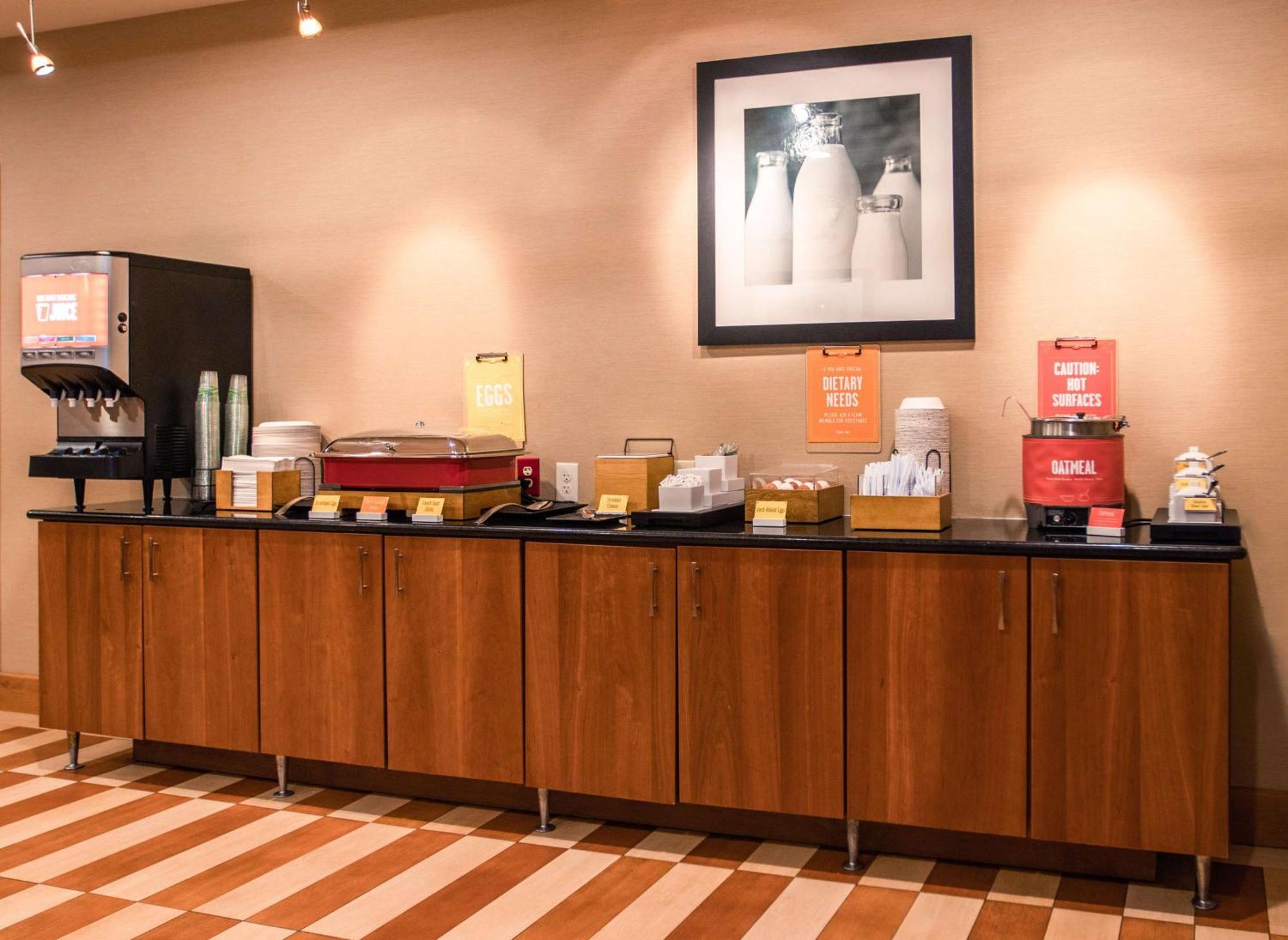 Hampton Inn Gloucester Exteriér fotografie